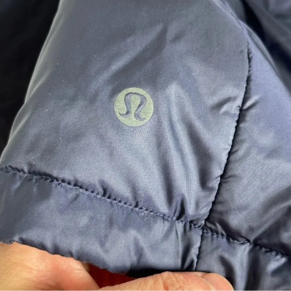 Lululemon Layer Up Jacket Indigo Blue Size 6 Puffer Reversible Lightweight Coat - Picture 7 of 16